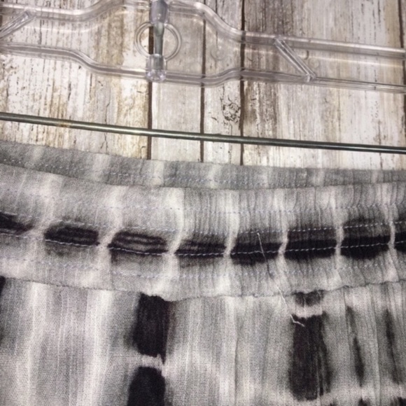 Altar’d State Black Dye Fringe Shorts - Picture 4 of 6